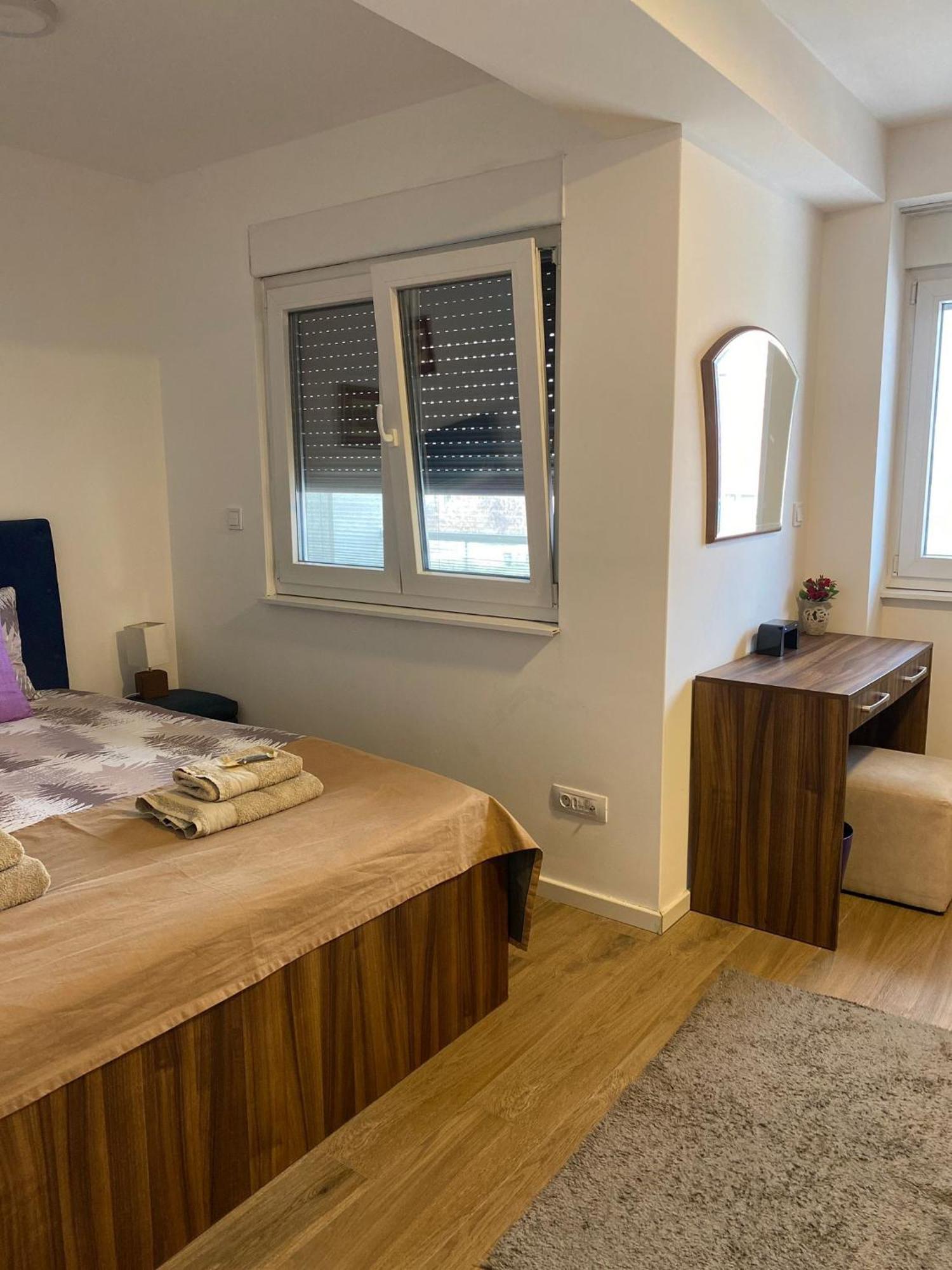 Foxxy Luxury Apartments Skopje Eksteriør billede