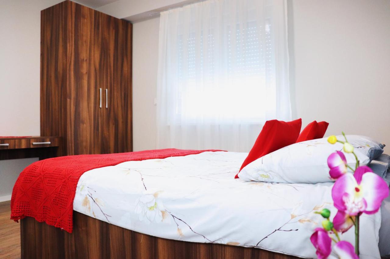 Foxxy Luxury Apartments Skopje Eksteriør billede