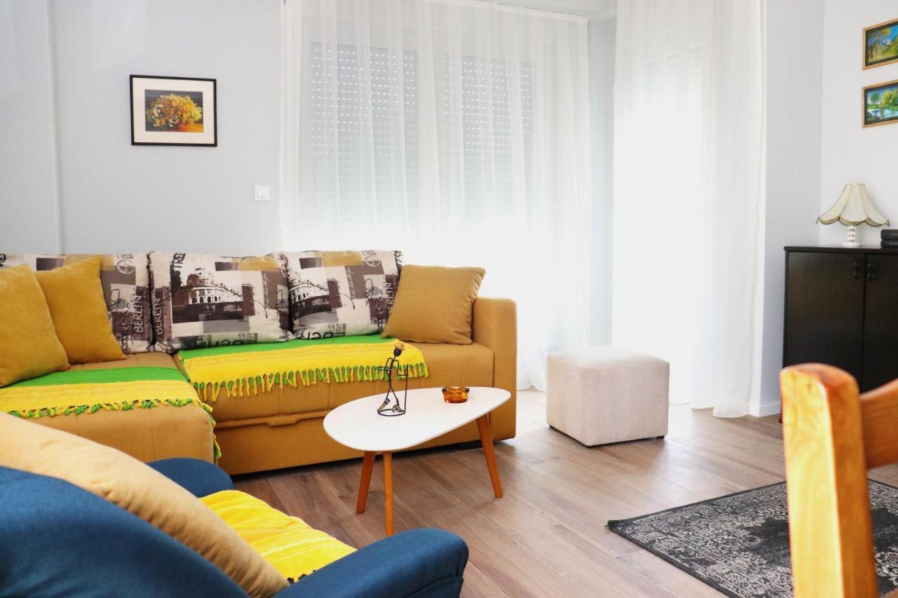 Foxxy Luxury Apartments Skopje Eksteriør billede